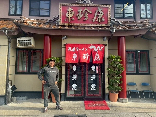 【ピエール瀧の「萌え萌やしソバ探訪録」】17杯目「もやしソバよりも気になる『ハンバーグラーメン』を出すお店へ!」